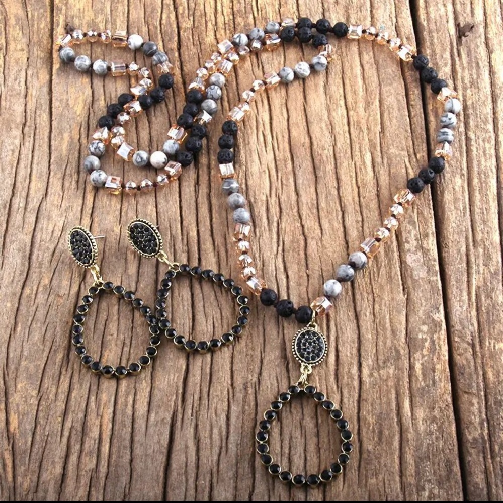 Black & Gray Iridescent Crystal Cut Tear Drop Necklace & Earring Western Set